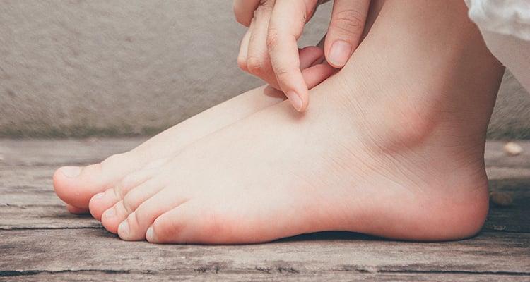 11 Tips to Sell Feet Pics Without Getting Scammed