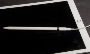 How to charge apple pencil 2