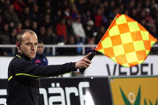 How to become a linesman
